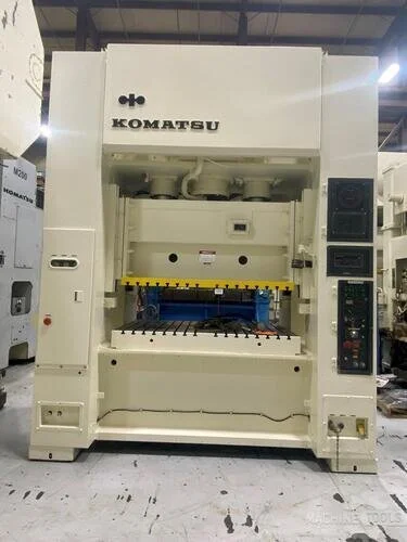 USED 1988 KOMATSU E2M200
