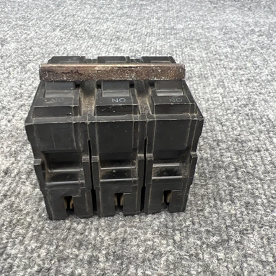 Used GE THQL3140 Circuit Breakers California US | Davliegogo LLC #1705984