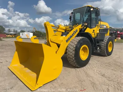 USED 2019 Komatsu WA320-8