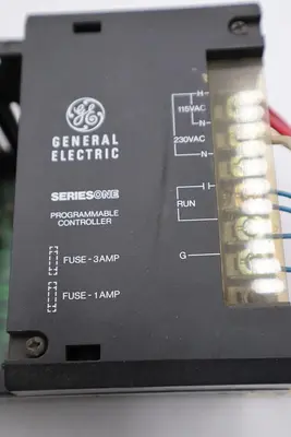 GENERAL ELECTRIC IC610CHS100A RACK w/POWER SUPPLY SERIES ONE STOCK 1396C