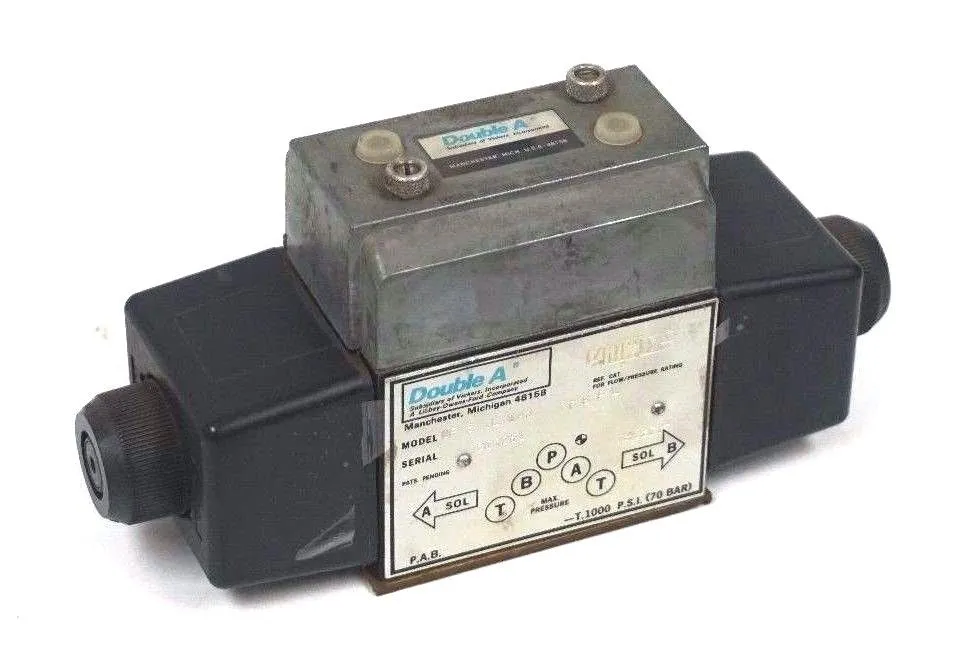 NEW DOUBLE A QF-5-CL10A3 SOLENOID VALVE QF5CL10A3