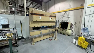 STANDARD INDUSTRIAL AB100-8 HYDRAULIC PRESS BRAKE