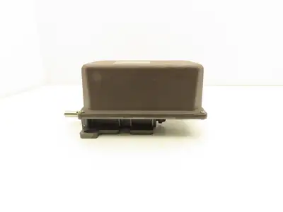 Schmersal G 50-017-Z11/11Y-FL1 Safety Gear-Switch 17:1 Ratio 12mm Shaft 250V
