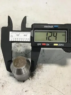 USED VICKERS 25-D10-30