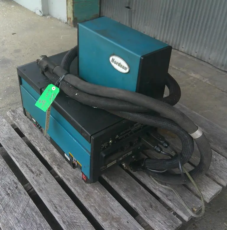 SPC9332  Hot Melt Dispenser Nordson hot melt glue dispenser model 3500-1AA34/D