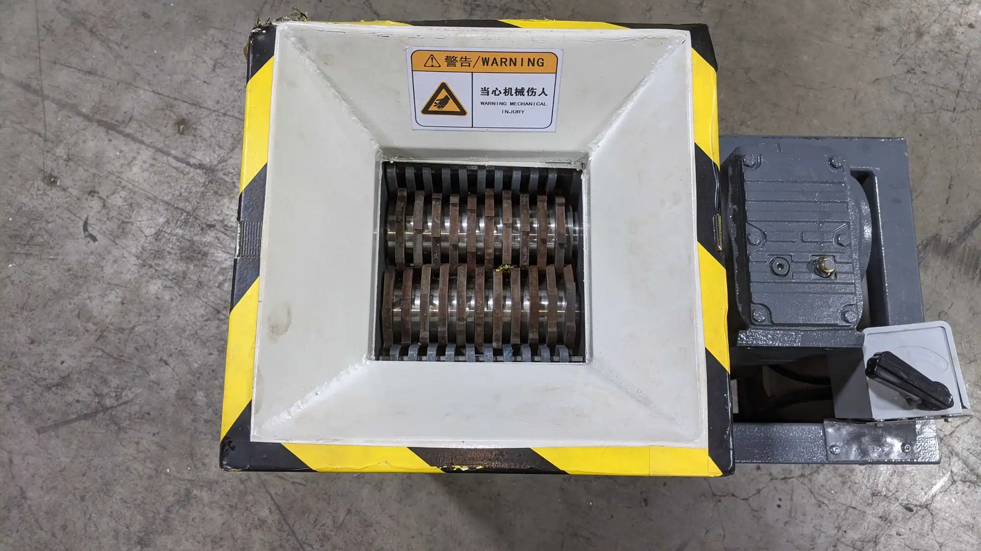 USED 2022 NANJING SD-180
