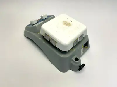 USED VWR HOT PLATE STIRRER