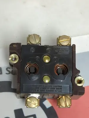 New | in-Stock CUTLER-HAMMER 10250 Contact Blocks Ohio US | Surplus Asset Holdings #1578868