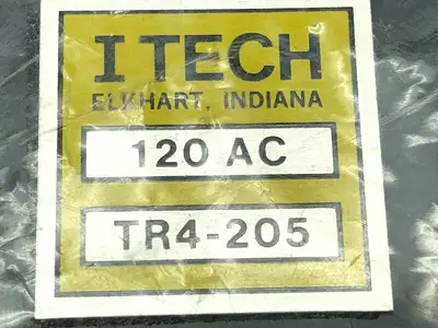 TR4-205 | ITECH  Relay Base 120VAC 8 Pin - New