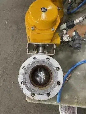 EMERSON FIELDQ TYPE OSO6OOO-004STACW ACTUATOR WITH 3" BALL VALVE
