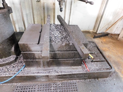 Used _UNKNOWN_ _UNKNOWN_ Radial Drills Indiana US | Thompson Auctioneers #1322745