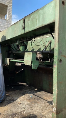 HACO Guillotine Shear, in working condition