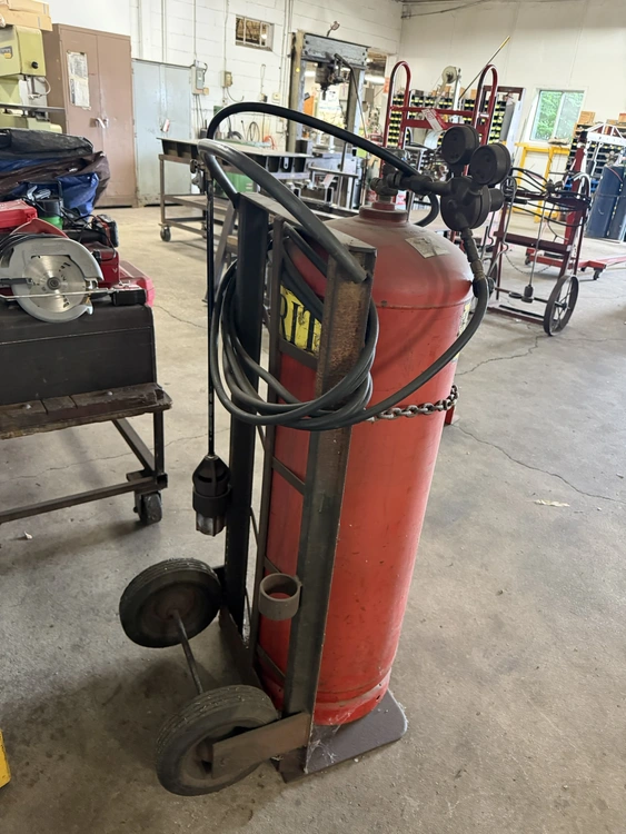 Used _UNKNOWN_ _UNKNOWN_ Tool Carts Michigan US | Miedema Asset Management Group #1292597