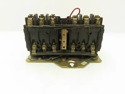 Allen Bradley 505-AOD-7 Sz 0 Reversing Starter 120V Coil w/Overload 40186-801-01