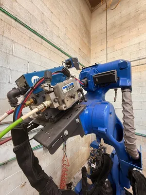 2022 YASKAWA ar2010 Robotic Welders | ListingHippo (8)