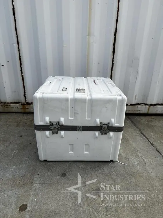 Used PARKER WHITE CARGO CONTAINER 24 1/2' X 24 1/2' Restaurant Storage Containers California US | Star Industries #1255723