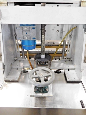Used NEW ENGLAND MACHINERY NEILC-4-L Cappers Quill - Tighteners - Retorquers Ohio US | Equipment Recovery Corp. #1331212