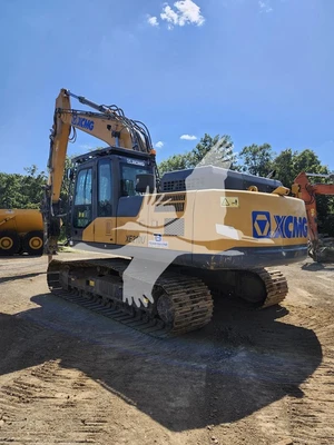 USED 2020 XCMG XE210U