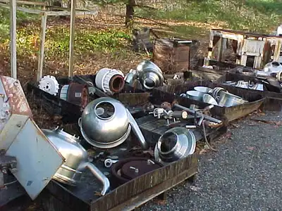Westfalia RTA 45/OSM 8004 parts. Bowls, frames, motors.