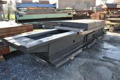 USED T-SLOT TABLE MOVABLE 3200 X 1600 MM