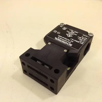 Used SCHMERSAL AZ 16-03ZVK-M20 Relays & Switches Michigan US | Ideal Machinery #1302474