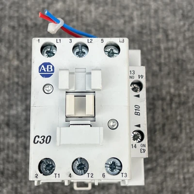 Used Allen-Bradley 100-C30Z*00 PLC Contactors California US | Davliegogo LLC #1706911