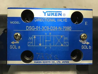 USED YUKEN DSG-01-3C9-D24-N-7090
