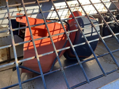 Swenson Stainless Steel Pickup Truck Salter. Motor is good, gearbox is bad. Municipality owned, load...