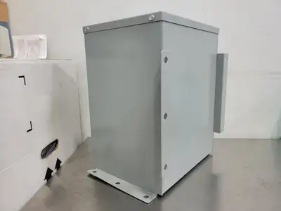 NEW SQUARE D PFC4015F