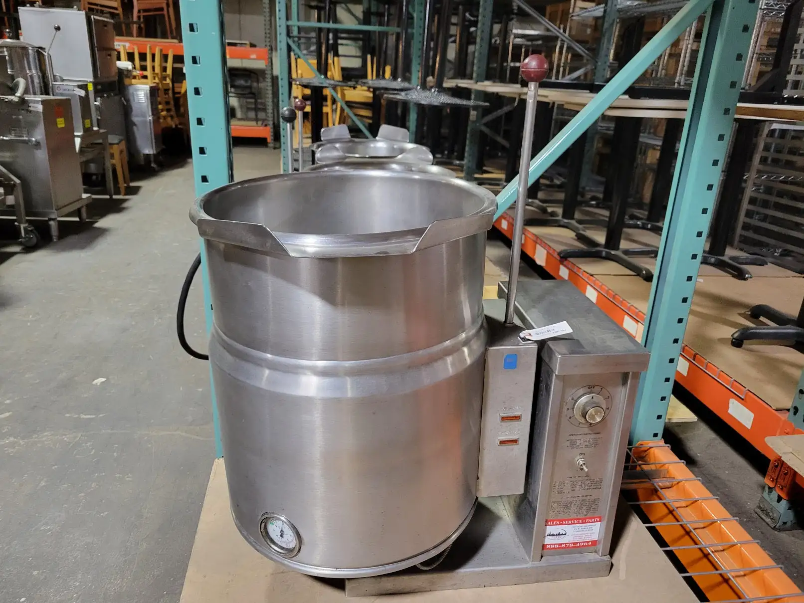 Crown Steam EC-10 10 Gal. Steam Kettle - Manual Tilt, 2/3 Jacket, 208v/1ph