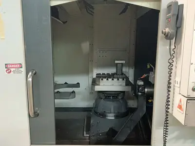 USED 2012 HAAS EC500