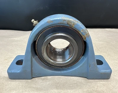 NEW AMI UCP211-32