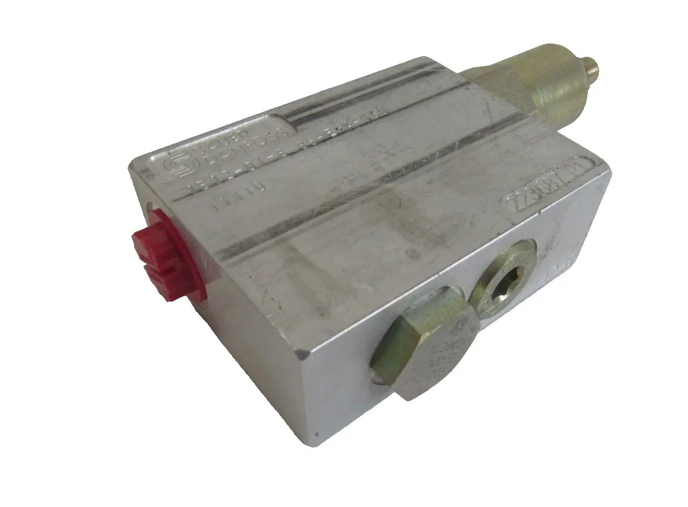 NEW SAUER DANFOSS 1B12-01-B-8S-E-A-060 COUNTER BALANCE VALVE 1B1201B8SEA060
