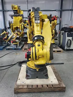 USED 2012 FANUC R-2000IB/210F