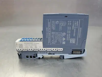 USED Siemens 6ES7132-6BF00-0BA0 Output Module w/6ES7193-6BP00-0DA0 Base
