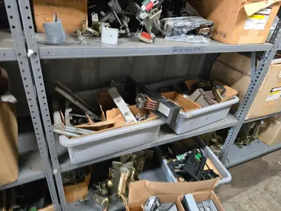 Used _UNKNOWN_ _UNKNOWN_ Shipping Containers Indiana US | Myron Bowling Auctioneers Inc #1504002