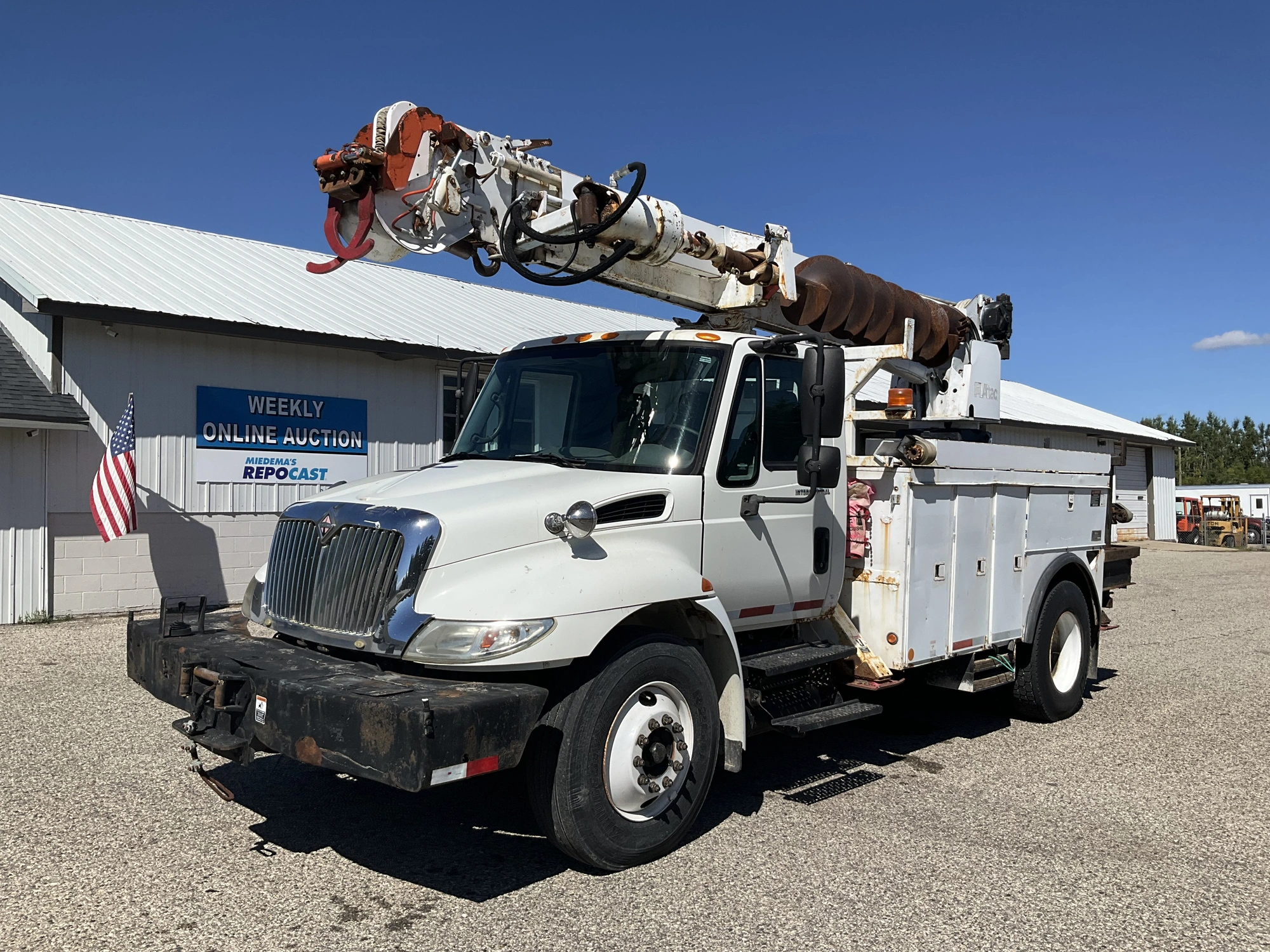Used 2005 INTERNATIONAL 4300 4X2 Service & Utility Trucks Michigan US | Miedema Asset Management Group #1457406