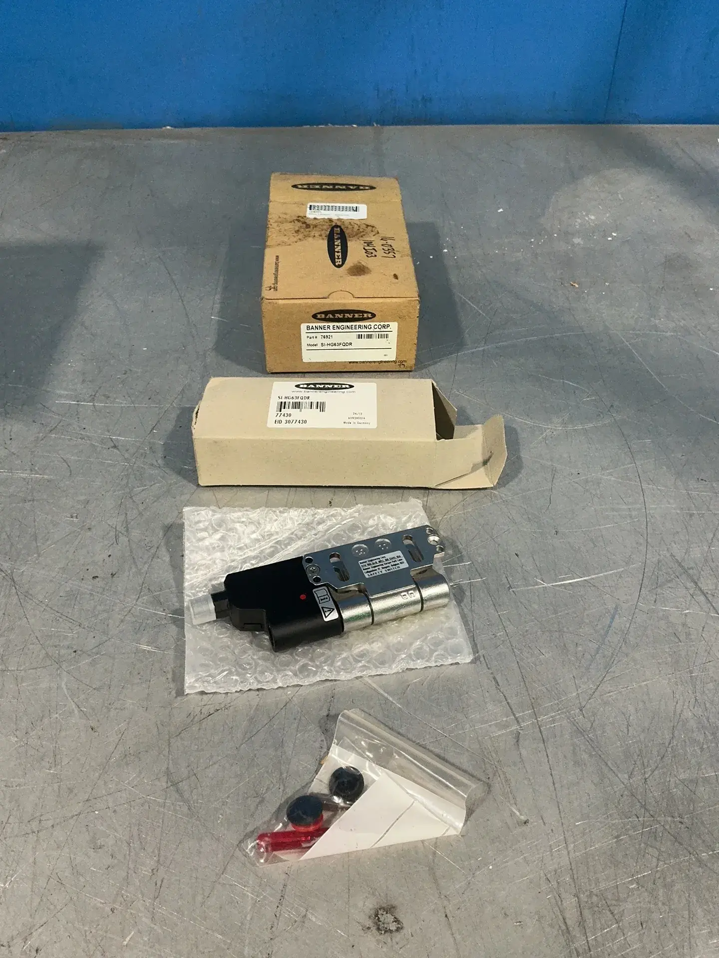 New | in-Stock BANNER SIHG63FQDR Relays & Switches Ohio US | HGR 24 #1326092