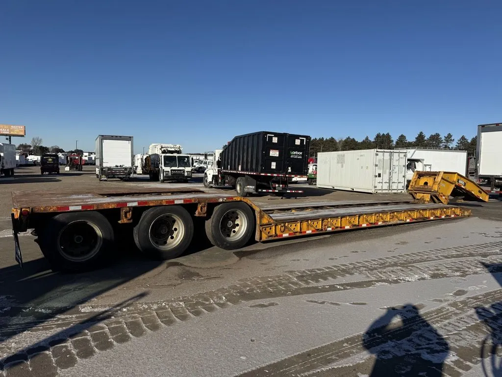 Used 2001 ROGERS 50 TON LOWBOY Lowboy Trailers Minnesota US | Carco Truck & Equipment #1514200
