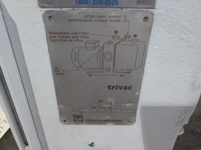 1.5 hp Leybold-Heraelus Vacuum Pump