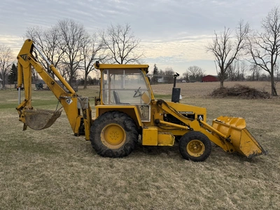 USED ALLIS CHALMERS 715 SERIES B BACKHOE