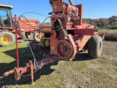 USED 1987 NEW HOLLAND HAYLINER 505