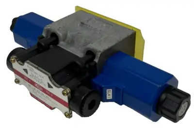 NEW TOYOOKI KOGYO HD1-3W-BCA-03A-WYD2 DIRECTIONAL SOLENOID VALVE 6A9260