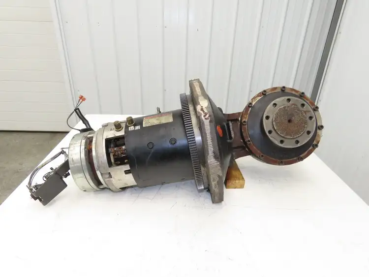 Used RAYMOND _UNKNOWN_ Forklift Attachments | Arrow Industrial #562602
