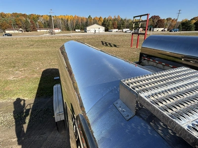 Used 2021 WALKER MILK TANKER TRAILER Liquid Supply Trailers Michigan US | Miedema Asset Management Group #1709528