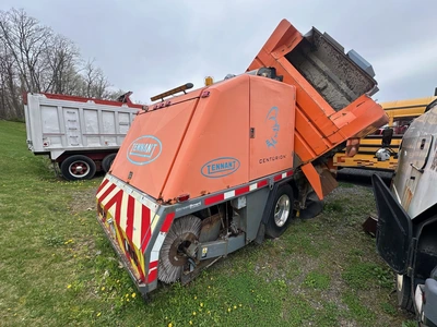 Used 2002 GMC T1500 Street Sweeper Pennsylvania US | Proxy Equipment #1385016