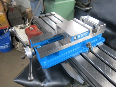 Bridgeport Series 1 2hp 9″x42″ Milling Machine Acurite DRO