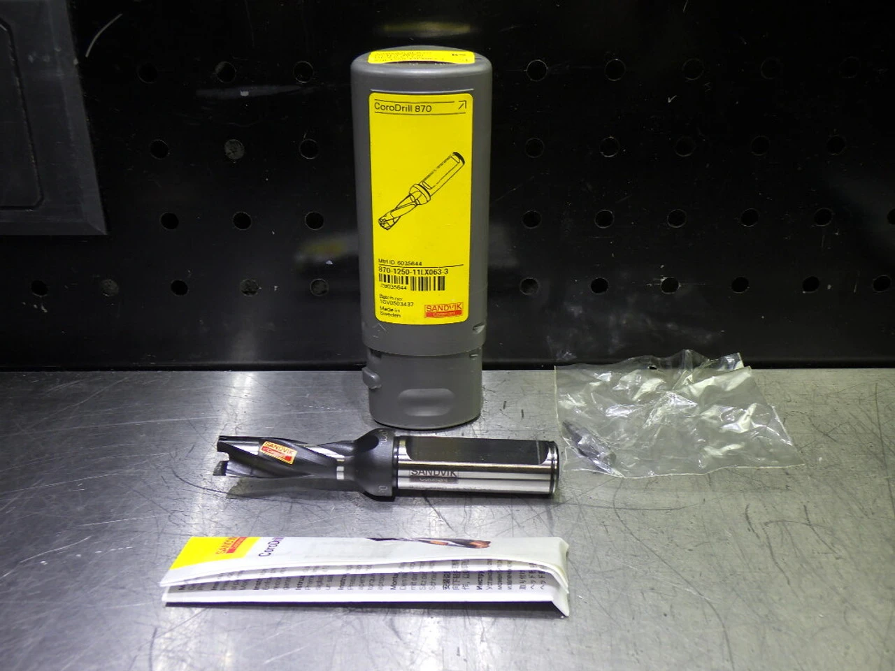 Sandvik 12.50mm Replaceable Tip Drill 5/8" Shank 870-1250-11LX063-3  (LOC2282)