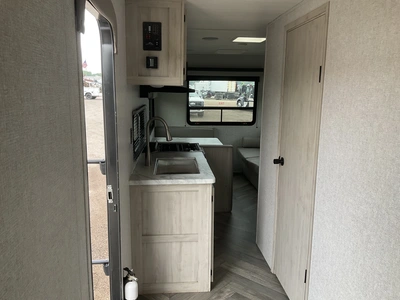 Used 2022 DELLA TERRA 200RD Campers, Caravans, Motorhomes Michigan US | Miedema Asset Management Group #1341092