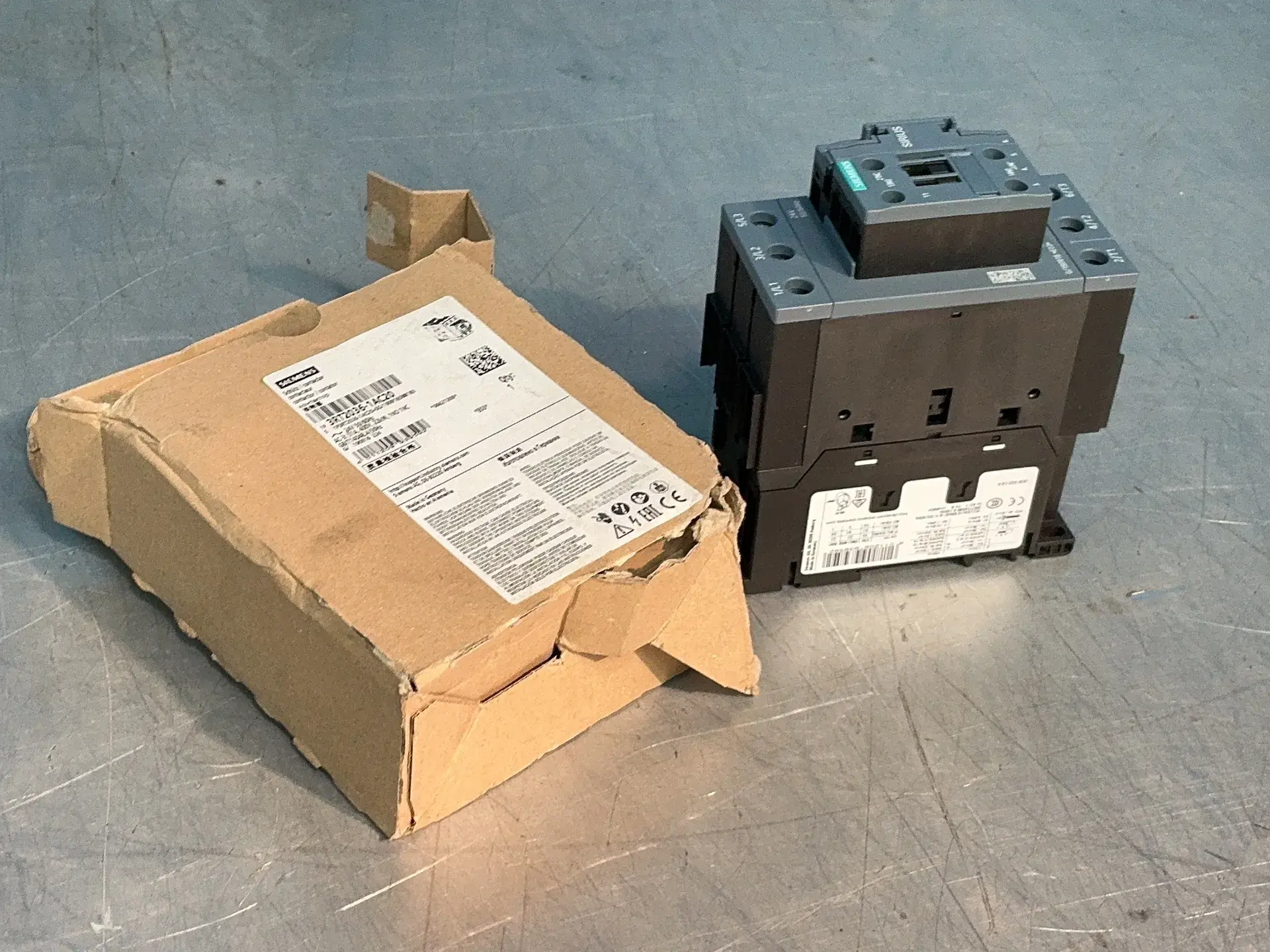 Used SIEMENS 3RT20361AC20 PLC Contactors Ohio US | HGR 24 #1312252